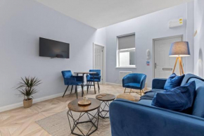 Modern Apartment Off-Road Parking-Twin Room Suite 4
